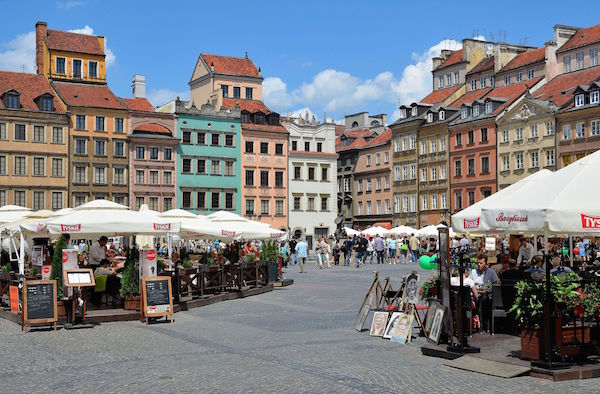 File:Warsaw Old Town Market Square 10.JPG