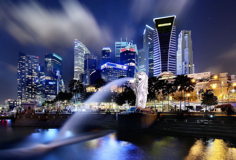 File:The Singapore Merlion at the Bay (8583847569).jpg