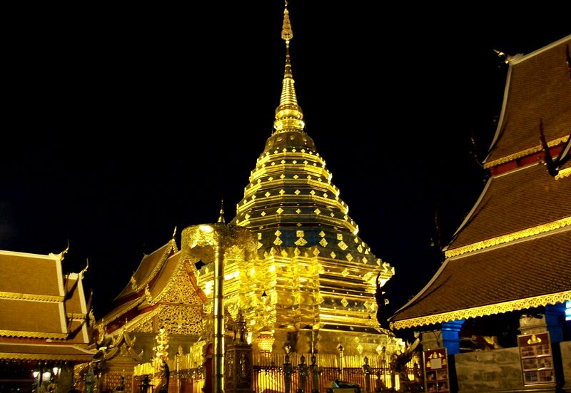 File:Doy-Su-Tep Pagoda, ChiangMai.JPG