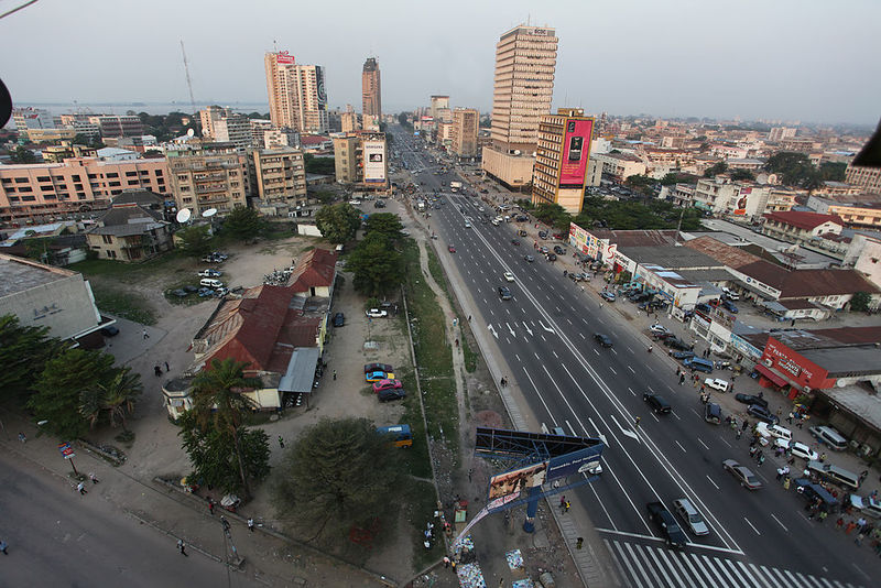 File:Boulevard du 30 juin, Kinshasa.jpg