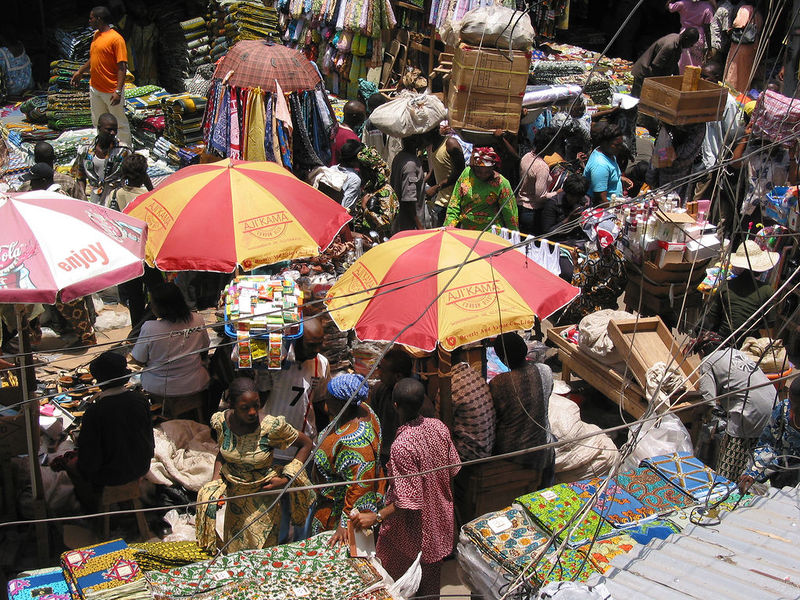 File:2005 market Lagos Nigeria 12129001.jpg